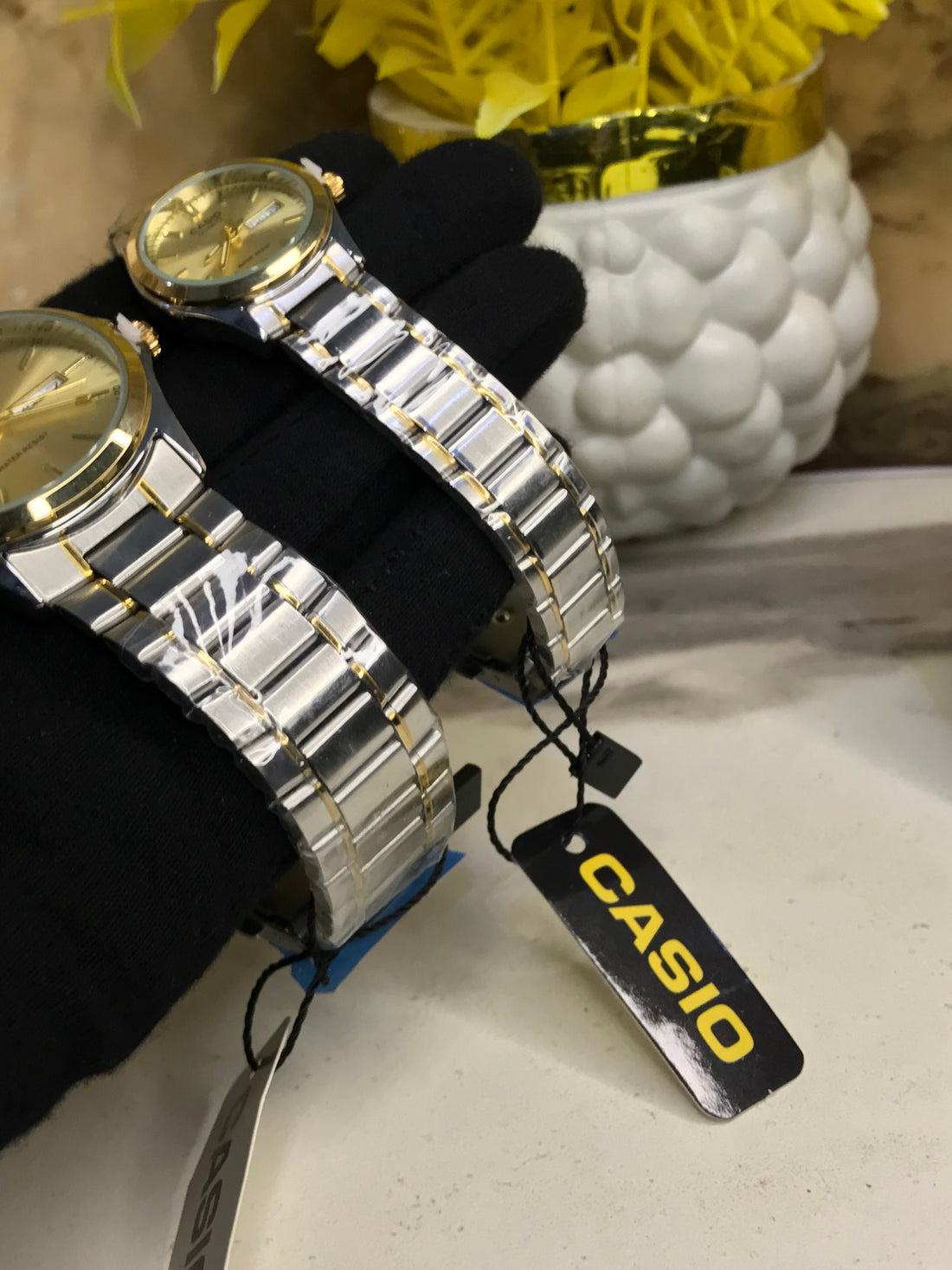 Casio Couple watch premium Chain Gold Dial